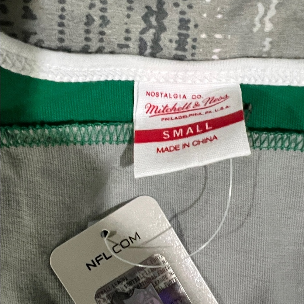 Mitchell & Ness Philadelphia Eagles Green and Gray Tank - Picture 4 of 5
